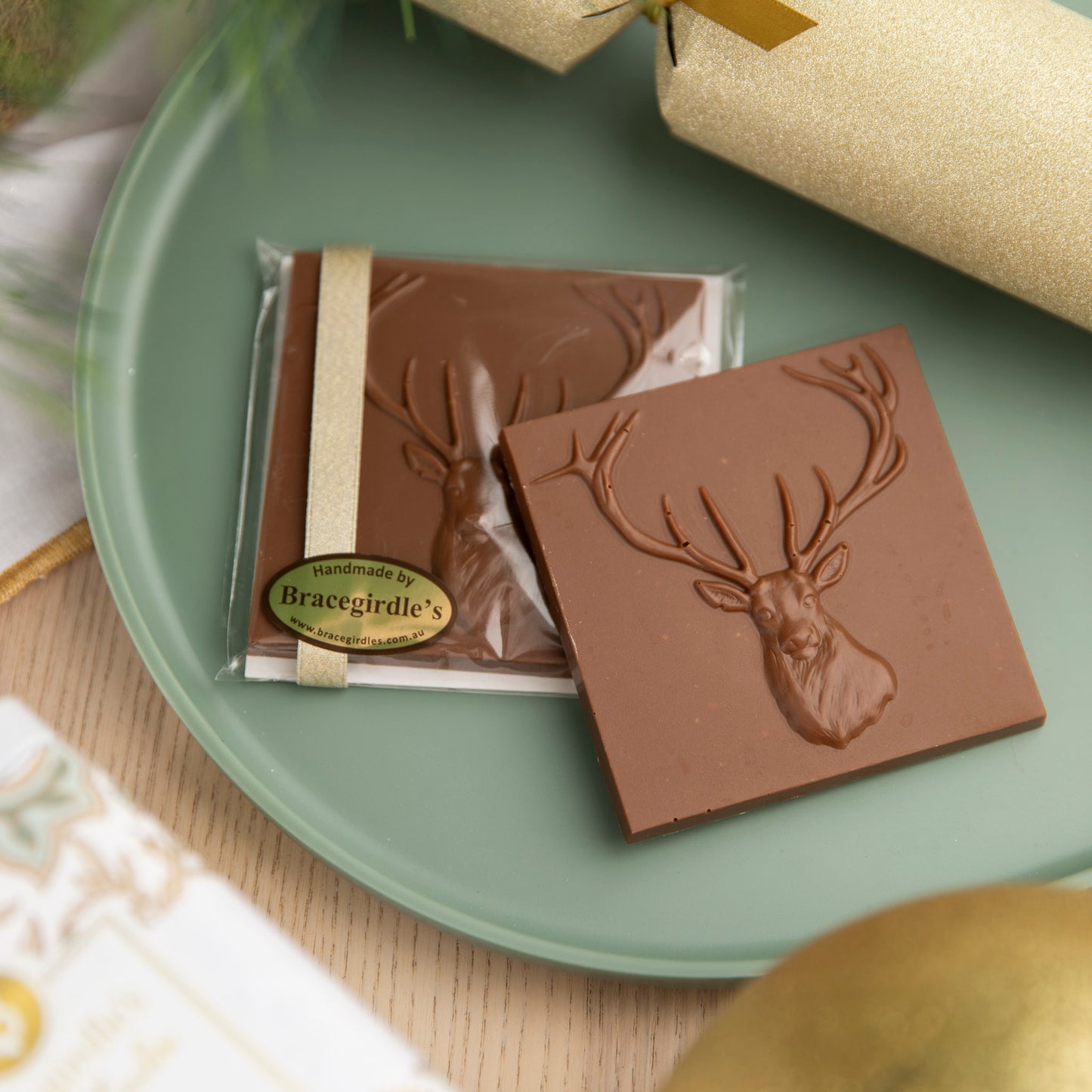Elegant Reindeer - Honeycomb