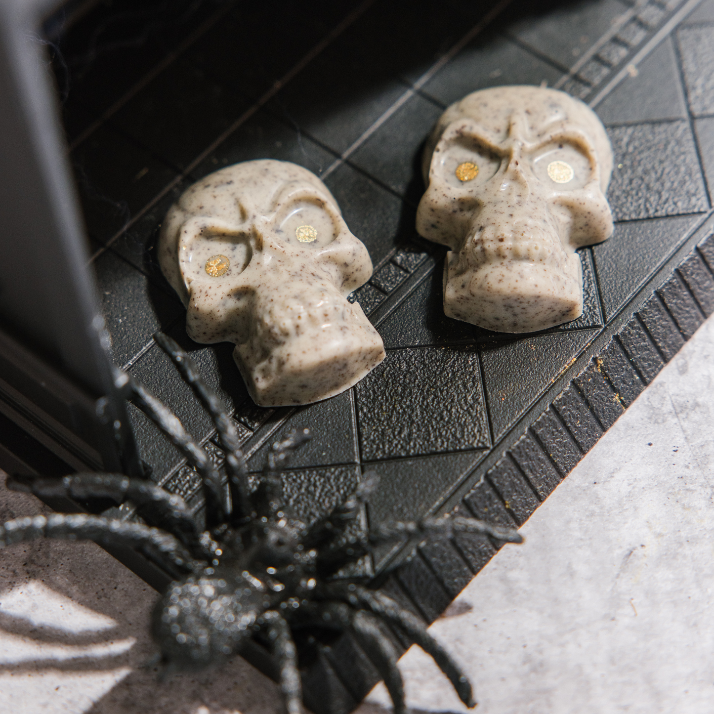 Halloween Cookies and Cream Skulls